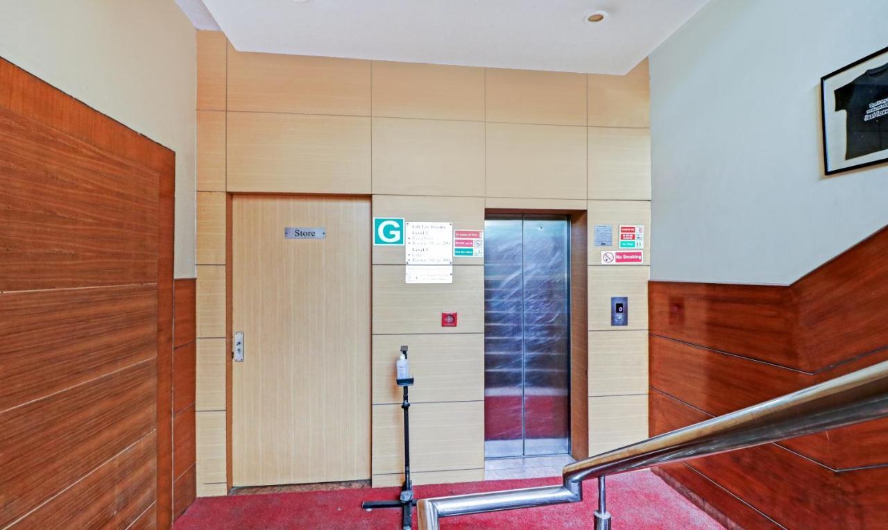 Treebo Galaxy Rooms New Delhi Extérieur photo