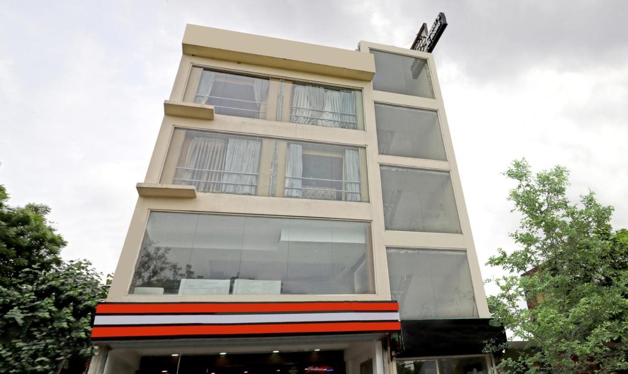 Treebo Galaxy Rooms New Delhi Extérieur photo
